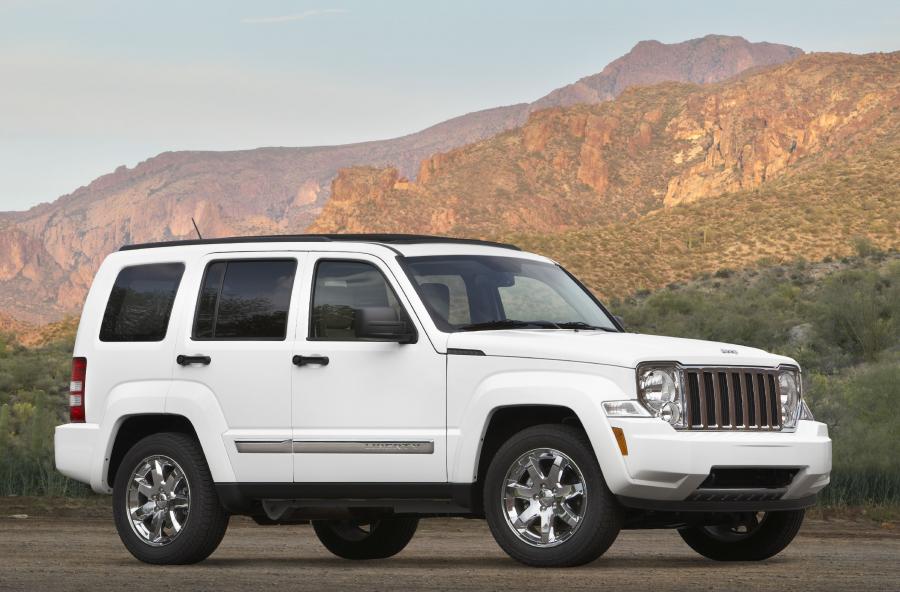  Jeep Liberty 2011 года  (фото 13 из 16)